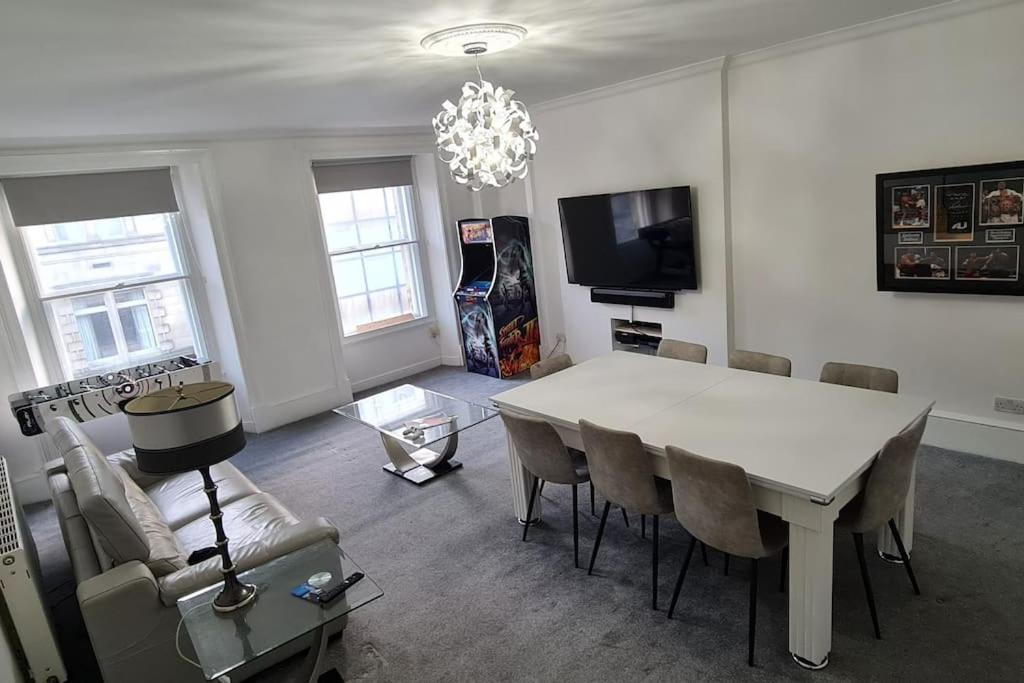 Large 4 Bed Apartman EDI Kültér fotó