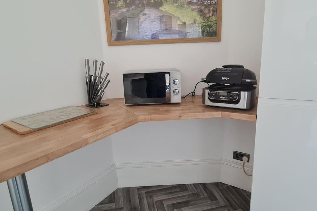 Large 4 Bed Apartman EDI Kültér fotó