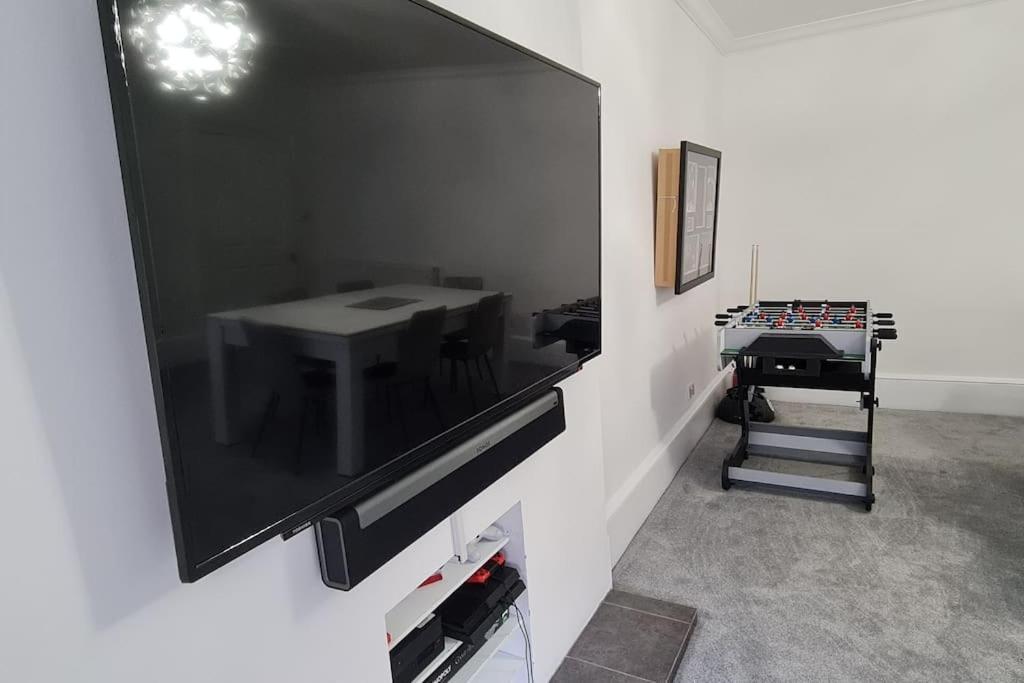 Large 4 Bed Apartman EDI Kültér fotó
